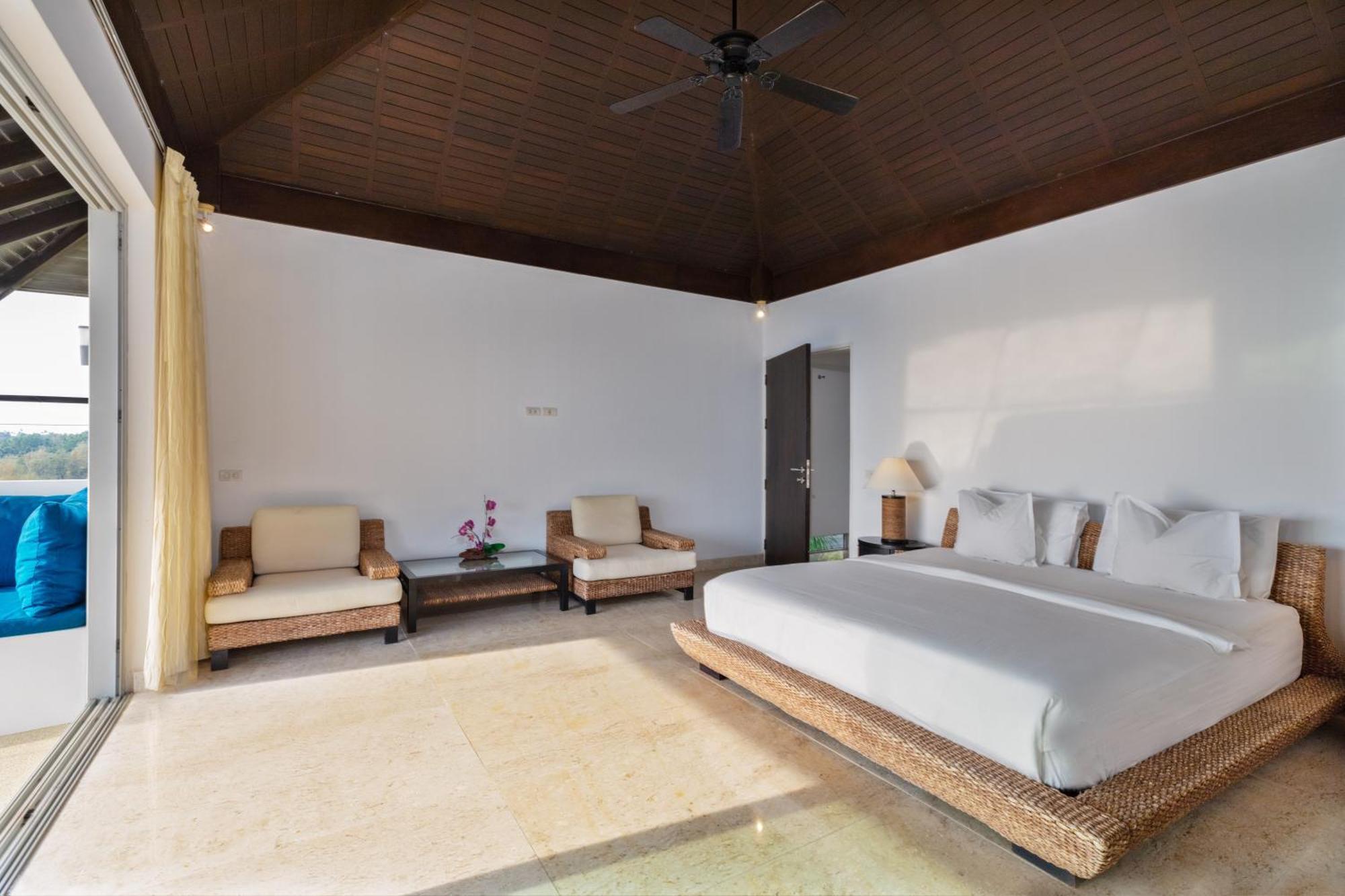 Surin Heights Villa Phòng bức ảnh